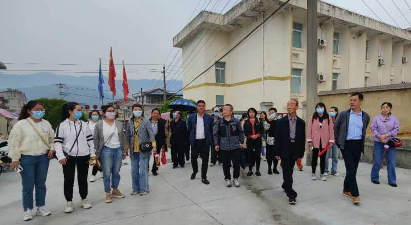 汉滨区委党校党总支、新城街道水电总厂社区党支部与im电竞场···