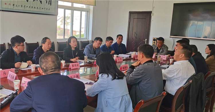 市招商和经济合作局局长卫莎莎到市蚕种场有限公司调研